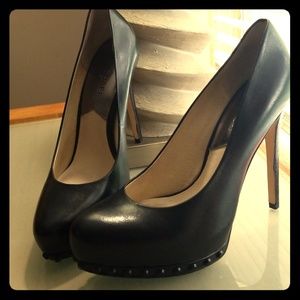 Ailee Pump - Black Leather